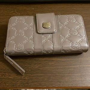 Loungefly hello Kitty wallet